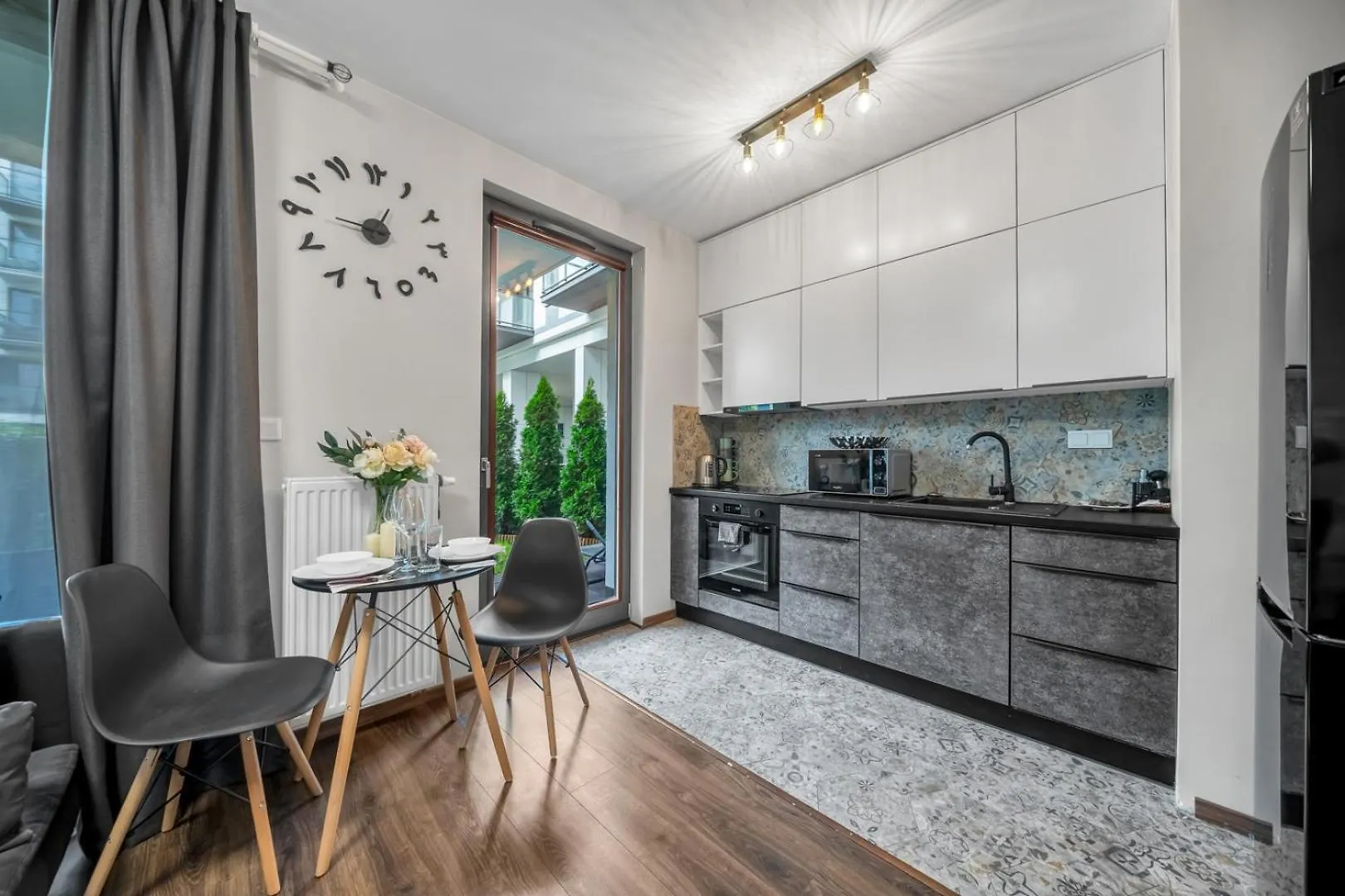 Kasprzaka 29C - Terrace, Workspace, Expo - By Rentujemy Warsaw Apartment